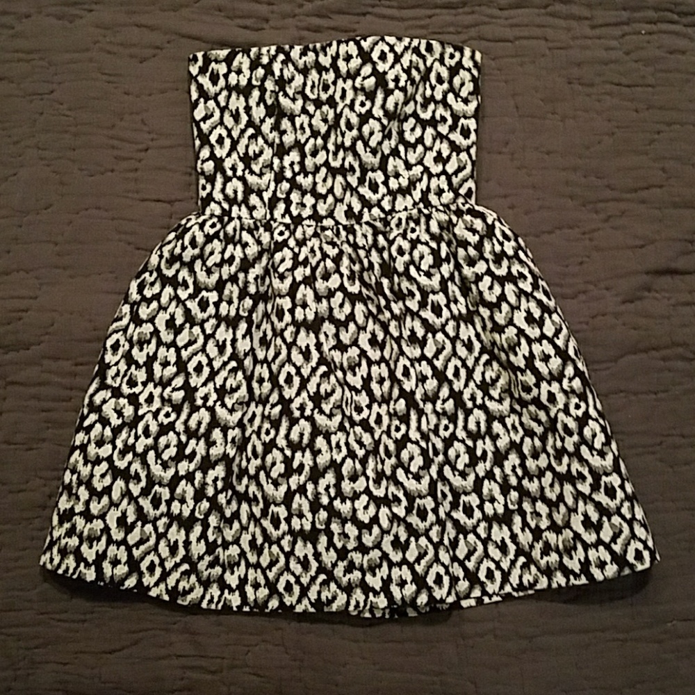 Strapless Leopard Print Party Dress